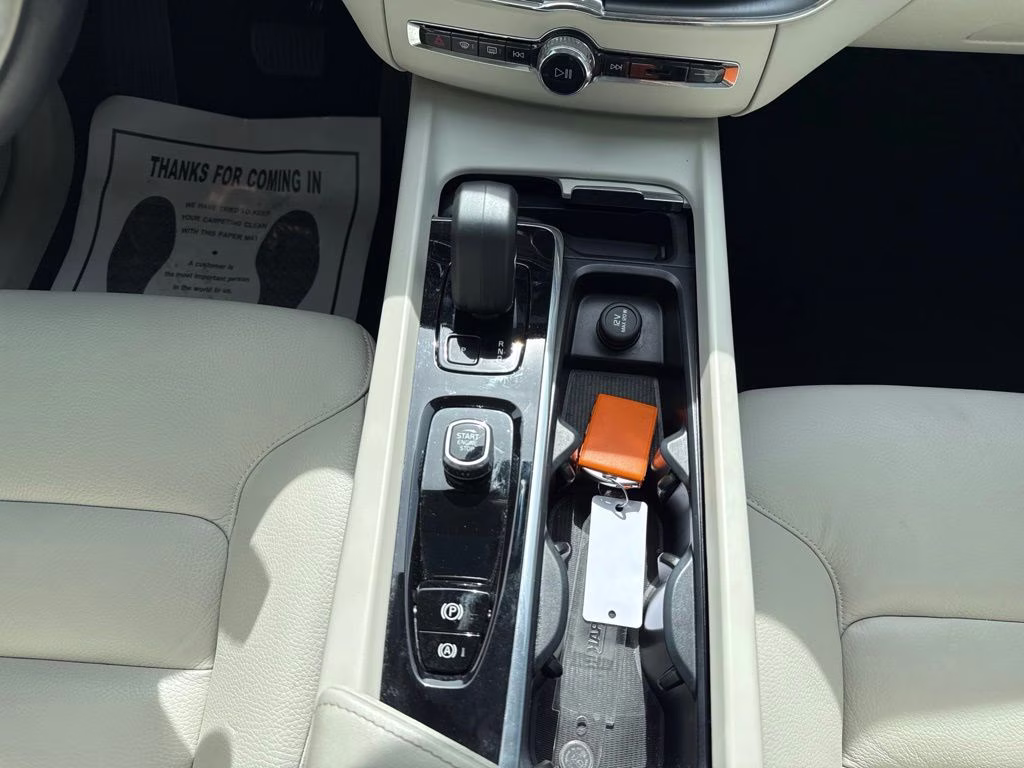 2023 Gray Volvo XC60 B5 Core AWD SUV