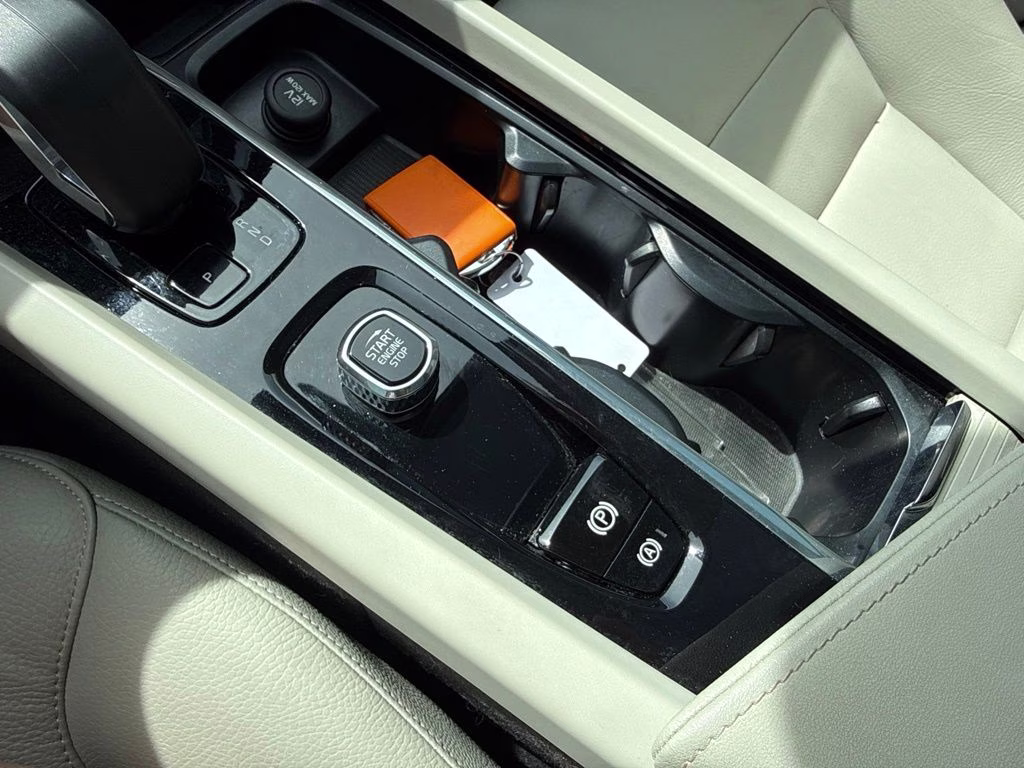 2023 Gray Volvo XC60 B5 Core AWD SUV