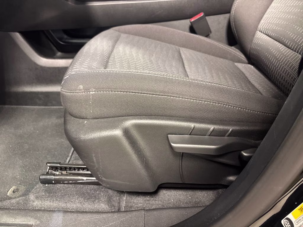 2026 Mosaic Black Metallic Chevrolet Equinox LT FWD SUV