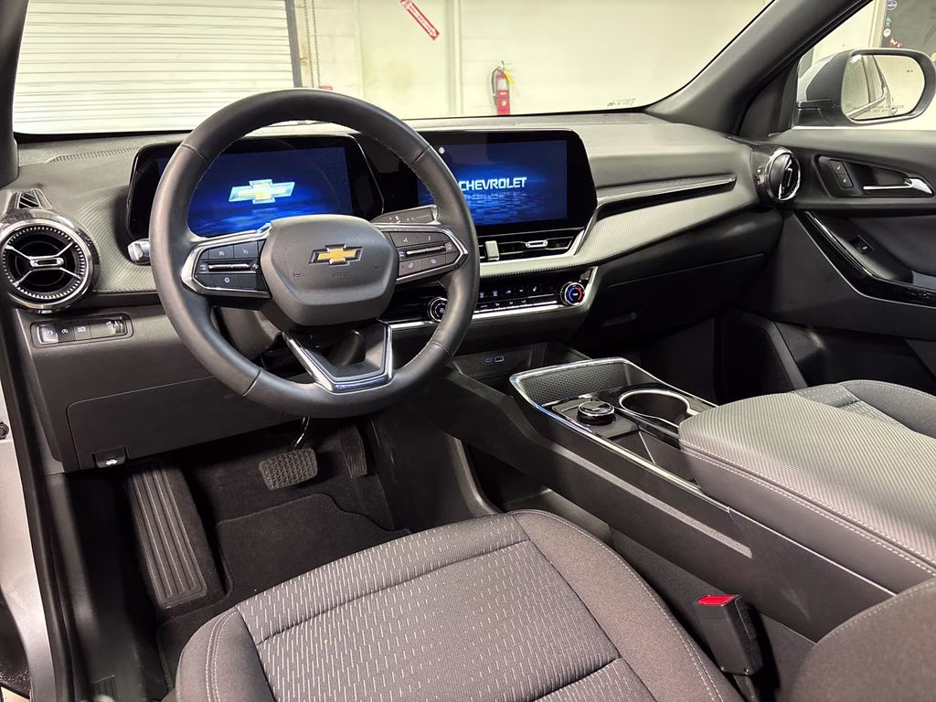 2026 Sterling Gray Metallic Chevrolet Equinox LT FWD SUV