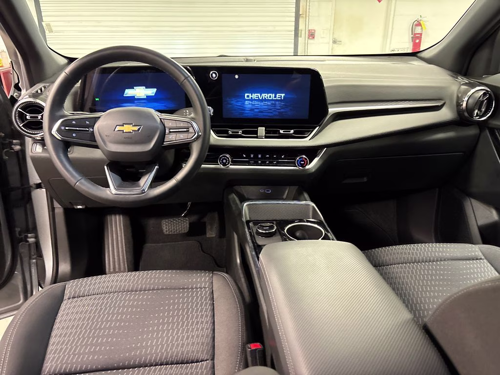 2026 Sterling Gray Metallic Chevrolet Equinox LT FWD SUV