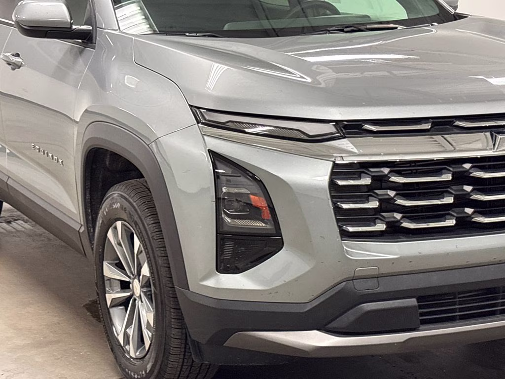2026 Sterling Gray Metallic Chevrolet Equinox LT FWD SUV