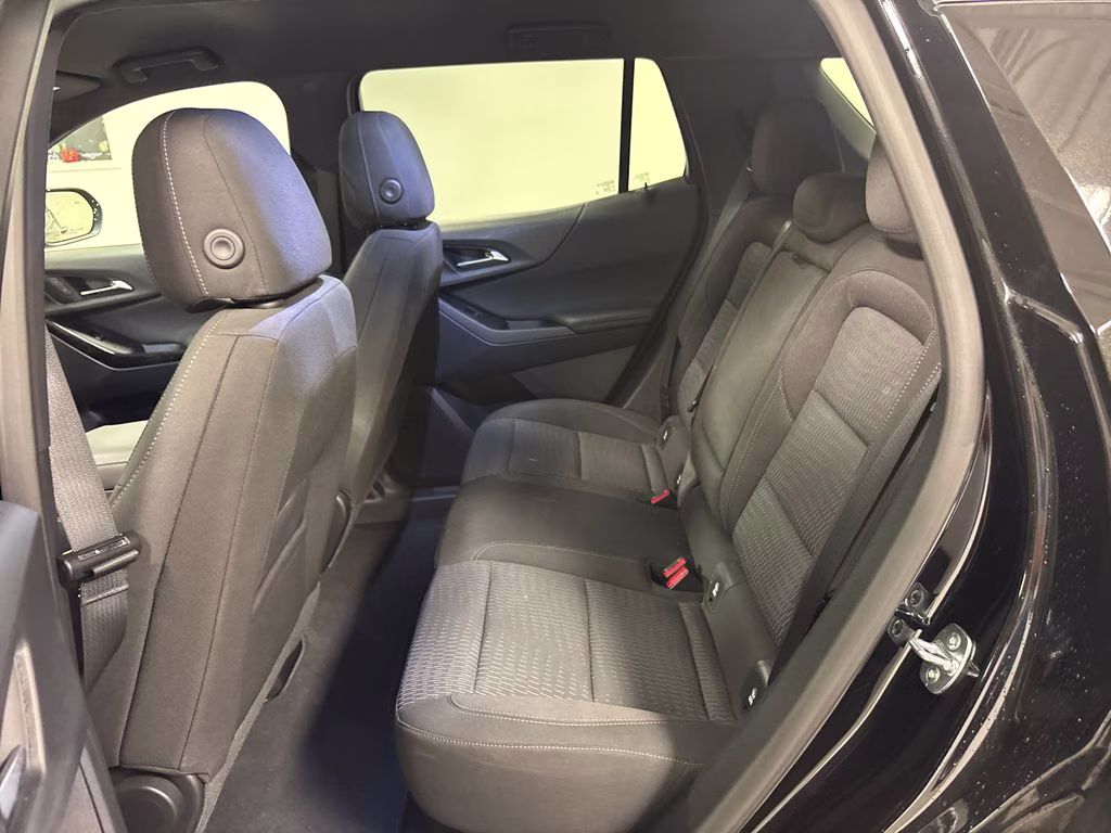 2026 Mosaic Black Metallic Chevrolet Equinox LT FWD SUV
