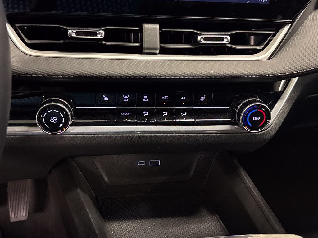 2026 Mosaic Black Metallic Chevrolet Equinox LT FWD SUV