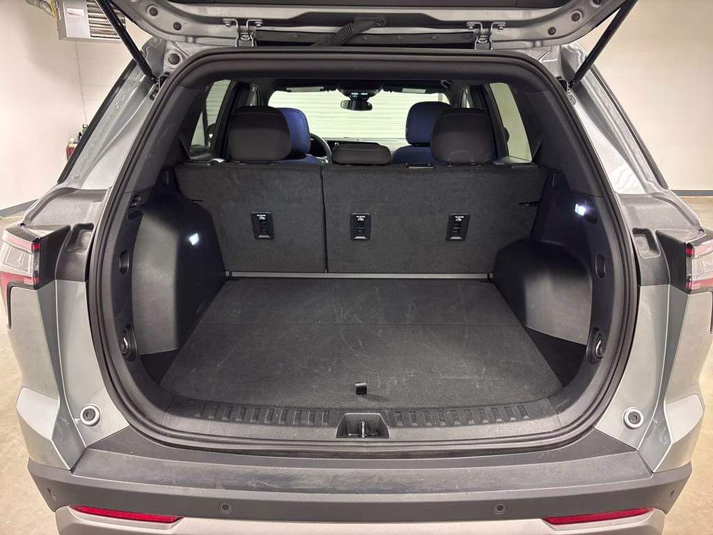 2026 Sterling Gray Metallic Chevrolet Equinox LT FWD SUV