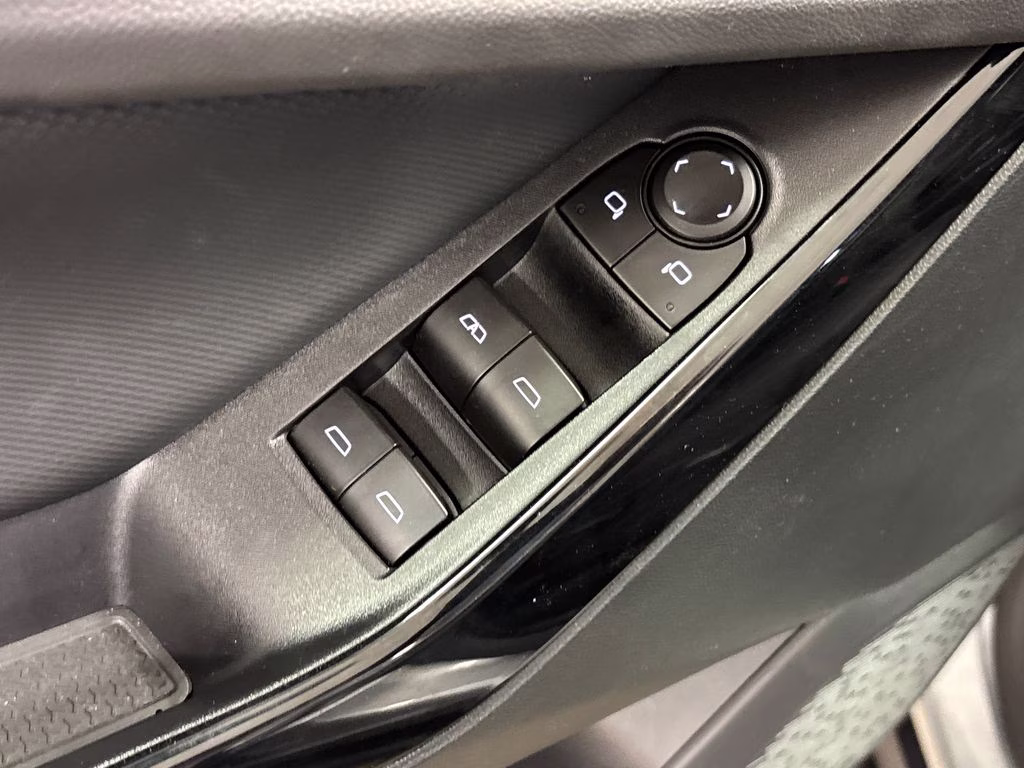 2026 Sterling Gray Metallic Chevrolet Equinox LT FWD SUV