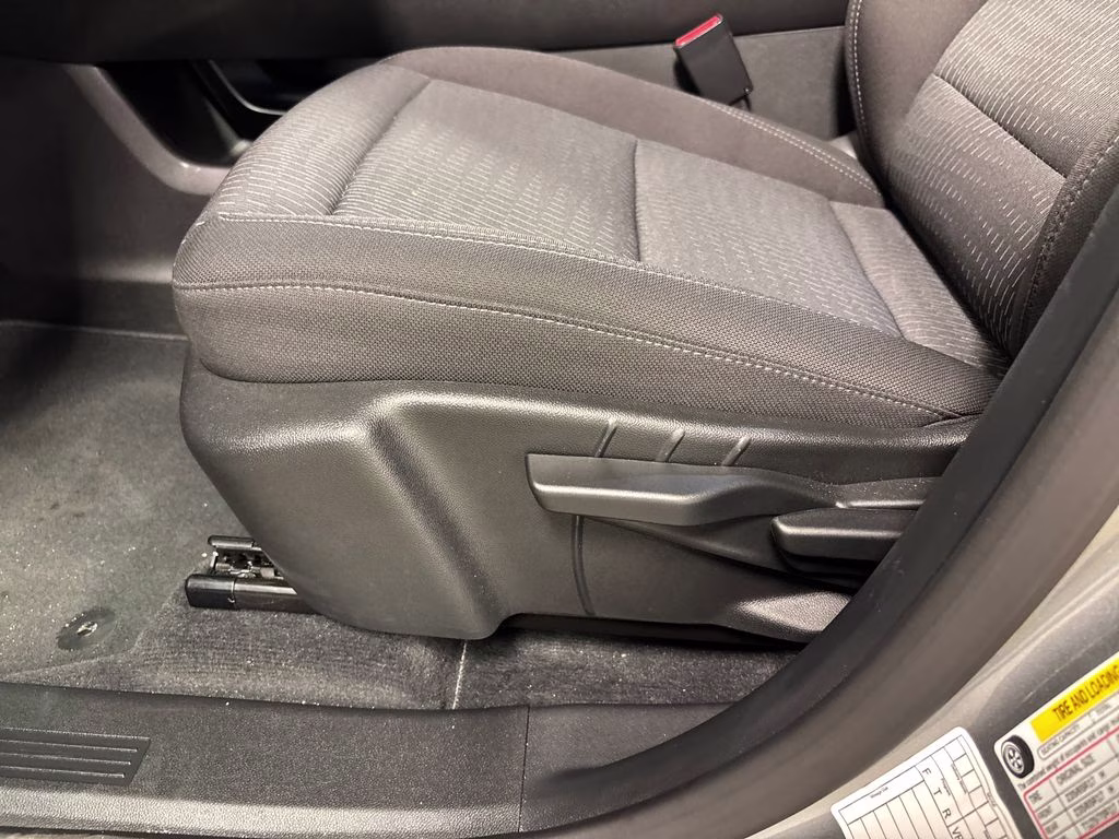 2026 Sterling Gray Metallic Chevrolet Equinox LT FWD SUV