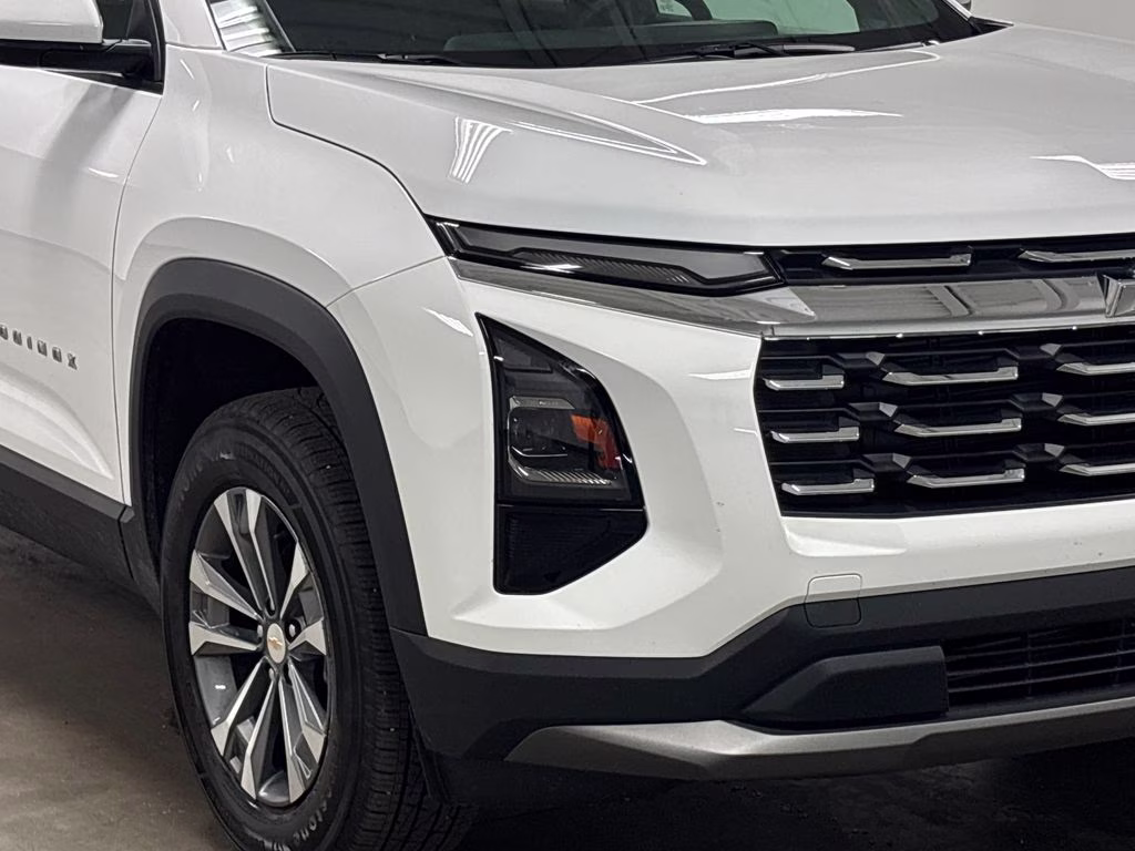 2026 Summit White Chevrolet Equinox LT FWD SUV