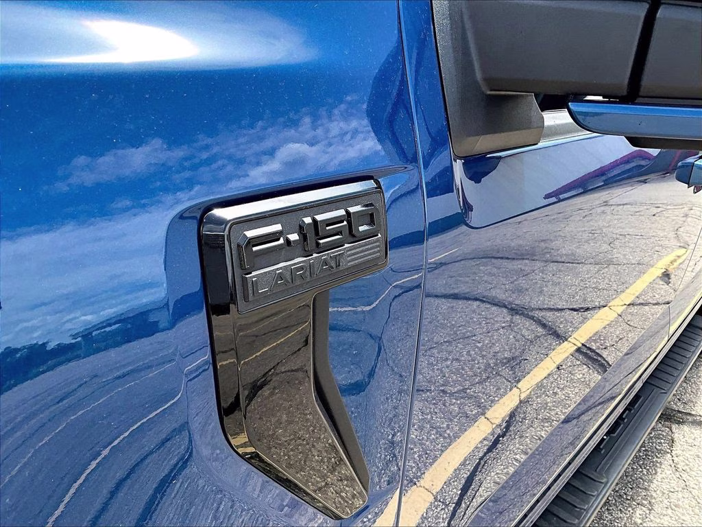 2022 Atlas Blue Metallic Ford F-150 Lariat 4X4 Truck