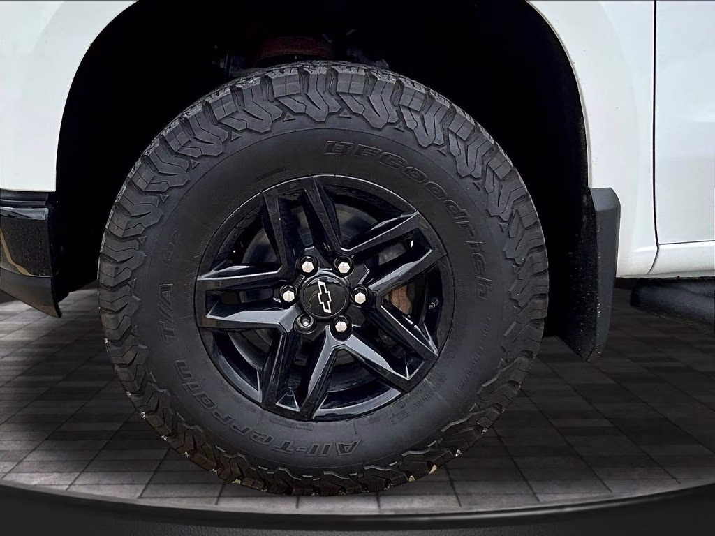 2019 Summit White Chevrolet Silverado 1500 LT Trail Boss 4X4 Truck