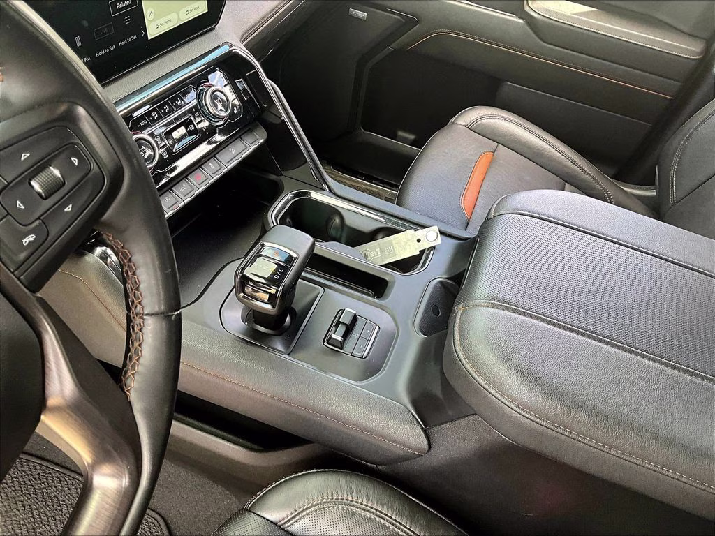 2023 Summit White GMC Sierra 1500 AT4 4X4 Truck