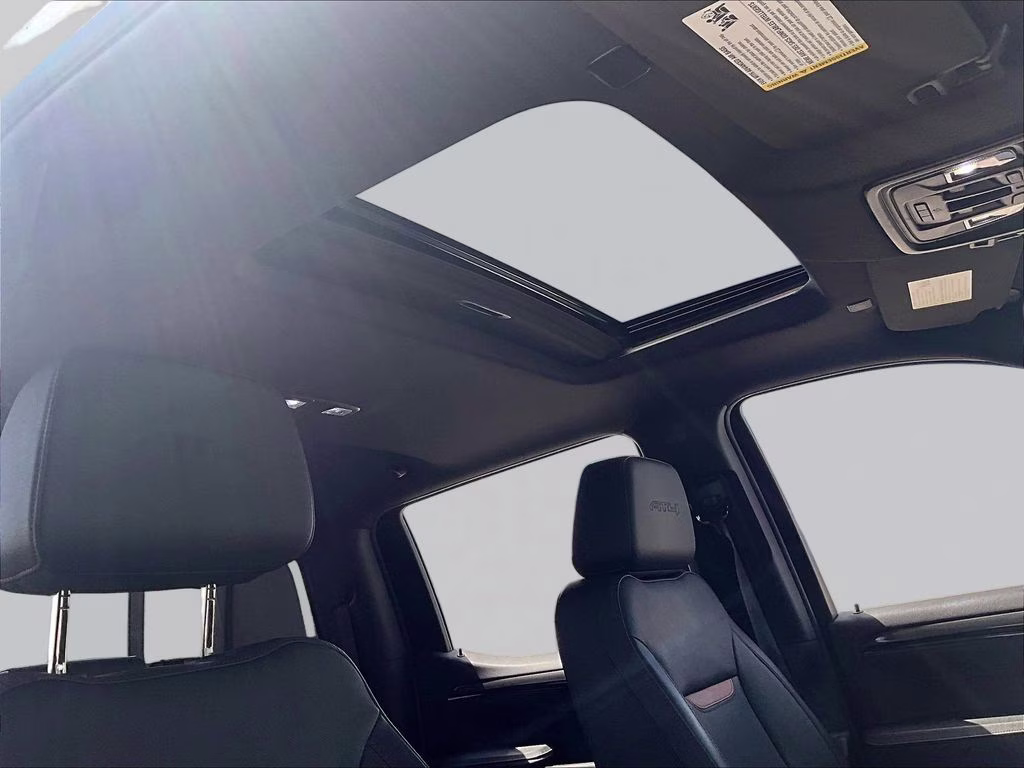 2023 Summit White GMC Sierra 1500 AT4 4X4 Truck