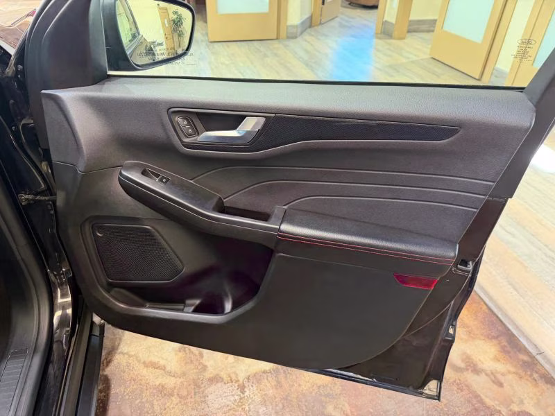 2024 Ford Escape ST-Line Sport Utility 4D AWD