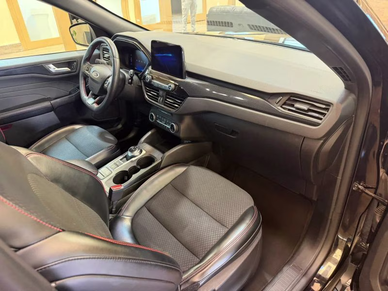 2024 Ford Escape ST-Line Sport Utility 4D AWD