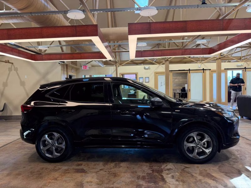 2024 Ford Escape ST-Line Sport Utility 4D AWD