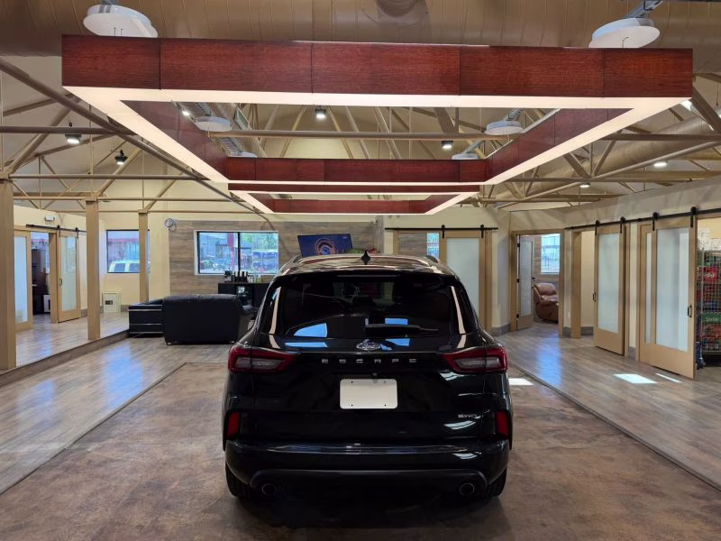 2024 Ford Escape ST-Line Sport Utility 4D AWD