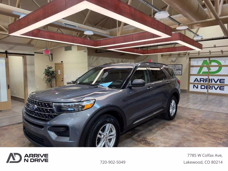 2024 Ford Explorer XLT Sport Utility 4D 4X4