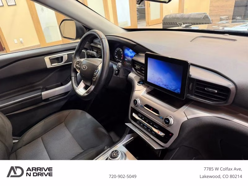 2024 Ford Explorer XLT Sport Utility 4D 4X4