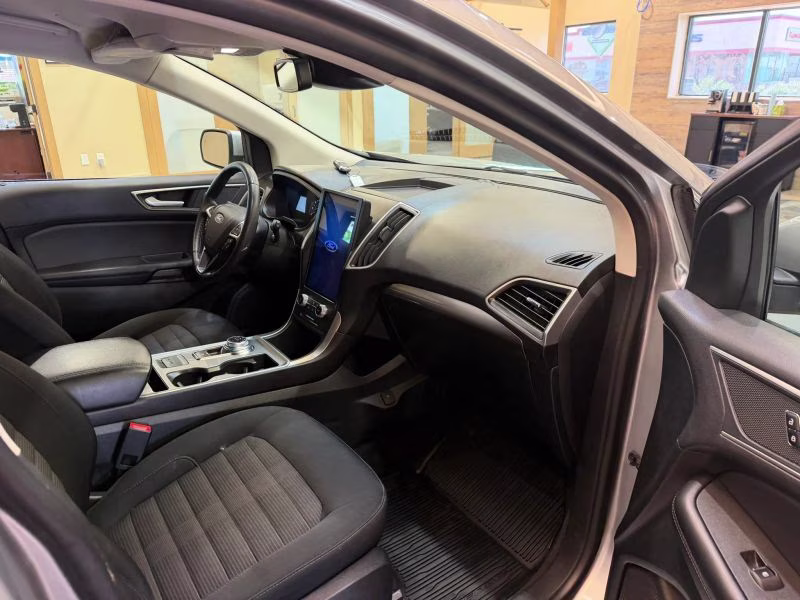 2024 Ford Edge SEL Sport Utility 4D AWD