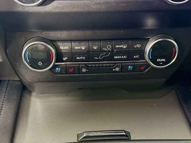 2019 Magnetic Ford Expedition Max XLT RWD SUV