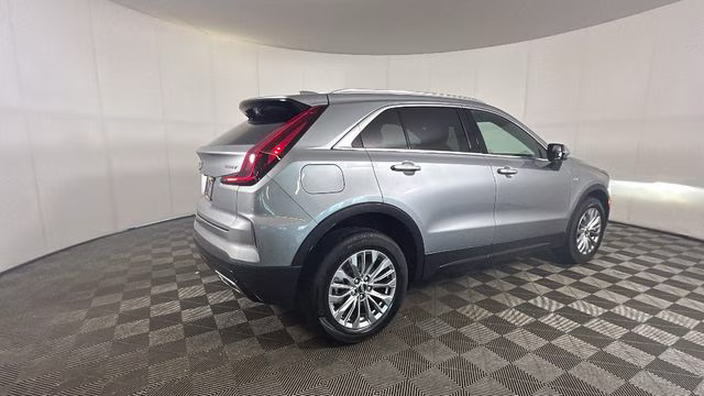 2024 Argent Silver Metallic Cadillac XT4 Premium Luxury AWD SUV