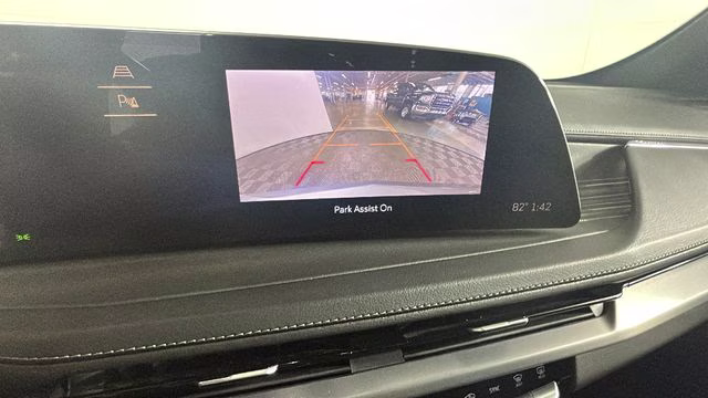 2024 Argent Silver Metallic Cadillac XT4 Premium Luxury AWD SUV