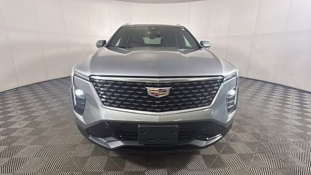 2024 Argent Silver Metallic Cadillac XT4 Premium Luxury AWD SUV