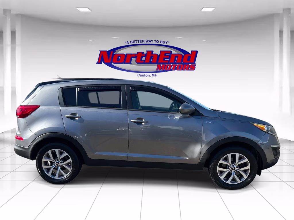 2016 Mineral Silver Kia Sportage LX AWD SUV