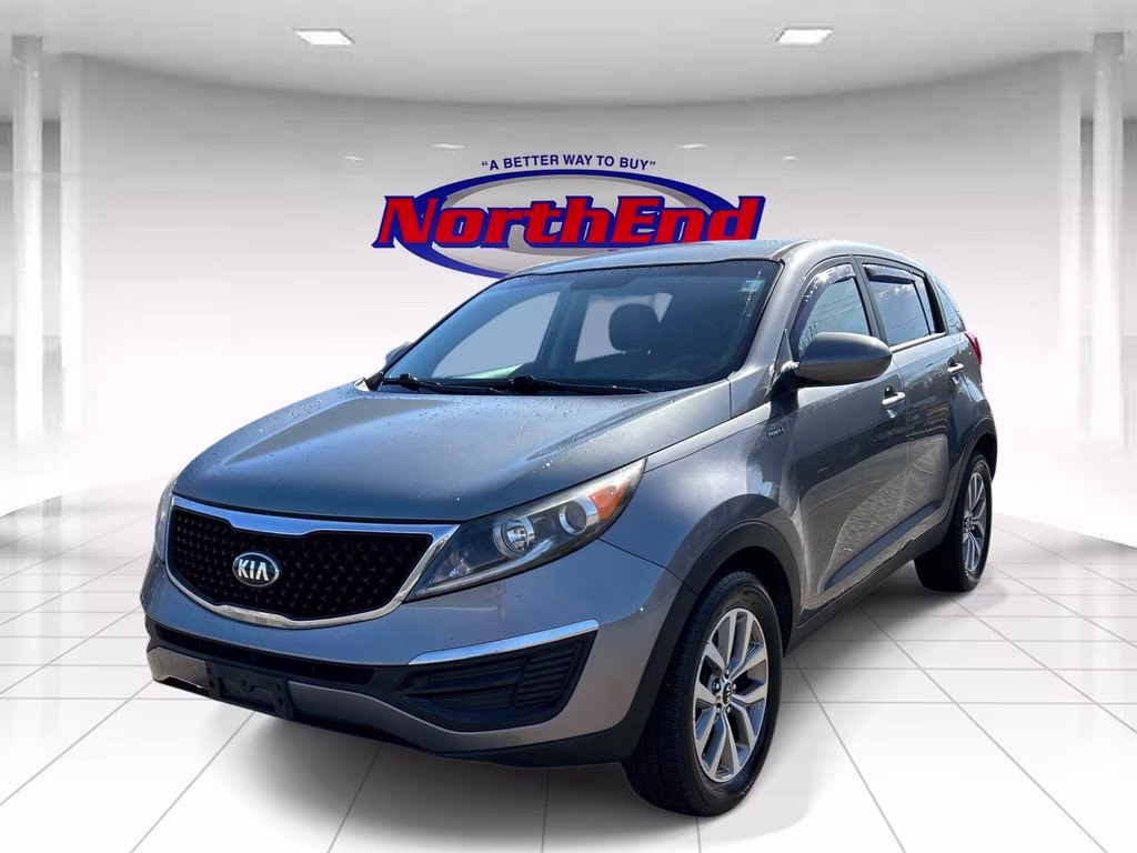2016 Mineral Silver Kia Sportage LX AWD SUV