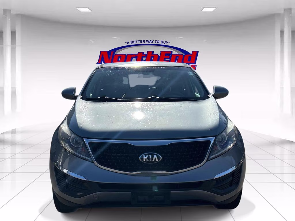 2016 Mineral Silver Kia Sportage LX AWD SUV