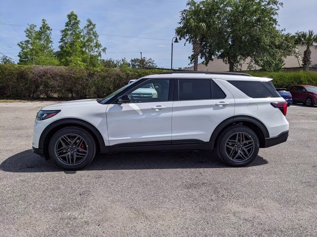 2026 Star White Metallic Tri-Coat Ford Explorer ST 4X4 SUV