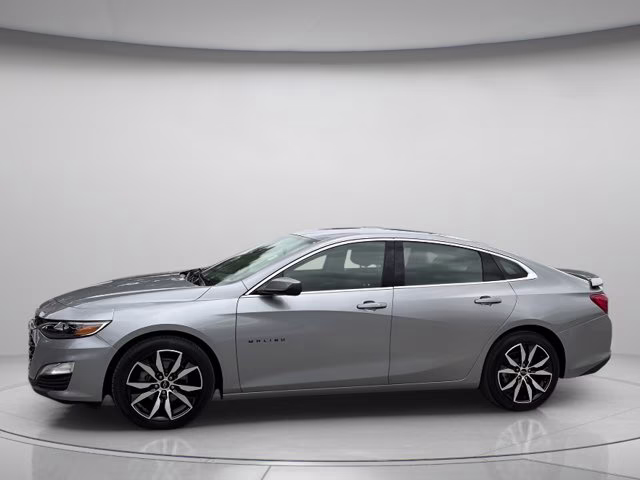 2023 Sterling Gray Metallic Chevrolet Malibu RS FWD Sedan