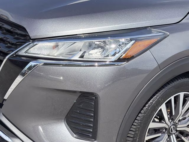 2023 Gun Metallic Nissan Kicks SV FWD SUV