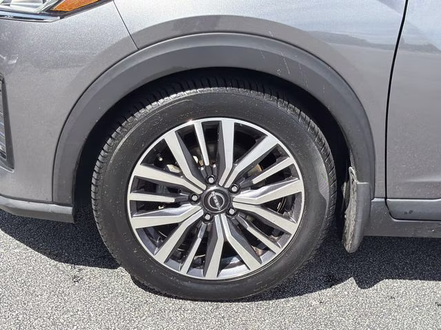 2023 Gun Metallic Nissan Kicks SV FWD SUV