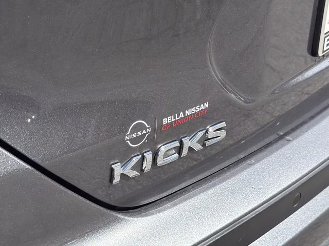 2023 Gun Metallic Nissan Kicks SV FWD SUV