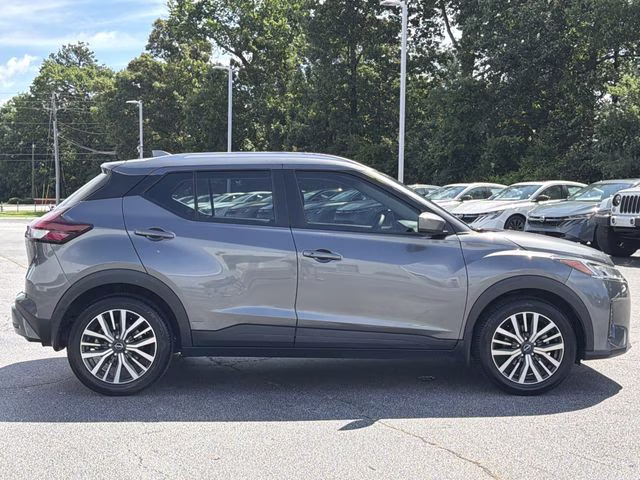 2023 Gun Metallic Nissan Kicks SV FWD SUV