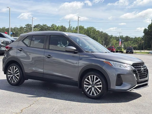 2023 Gun Metallic Nissan Kicks SV FWD SUV