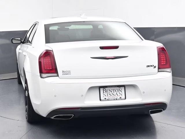 2023 Bright White Clearcoat Chrysler 300 S RWD Sedan