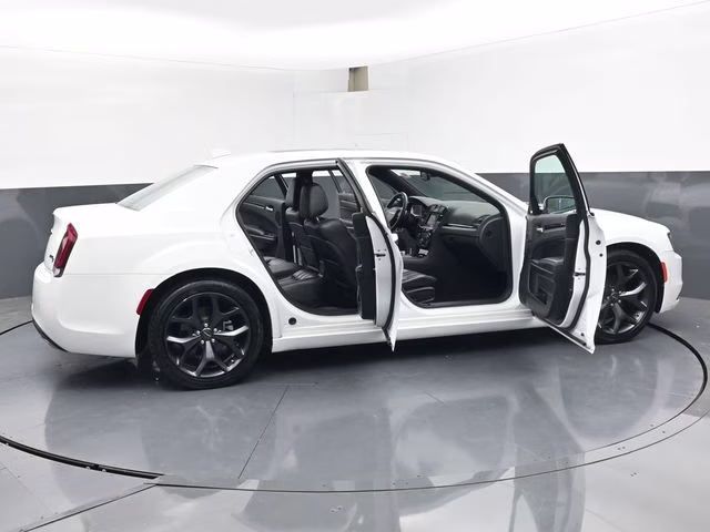 2023 Bright White Clearcoat Chrysler 300 S RWD Sedan