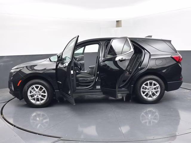 2024 Mosaic Black Metallic Chevrolet Equinox LT AWD SUV