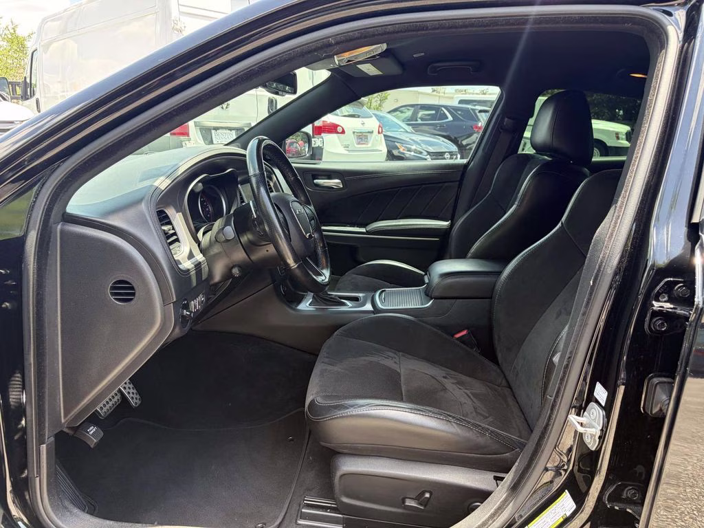 2022 Pitch Black Clearcoat Dodge Charger R/T Scat Pack RWD Sedan
