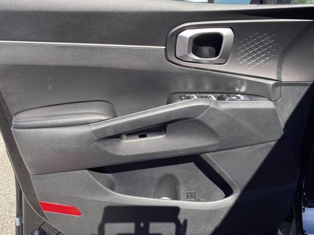 2022 Ebony Black Kia Sorento LX FWD SUV