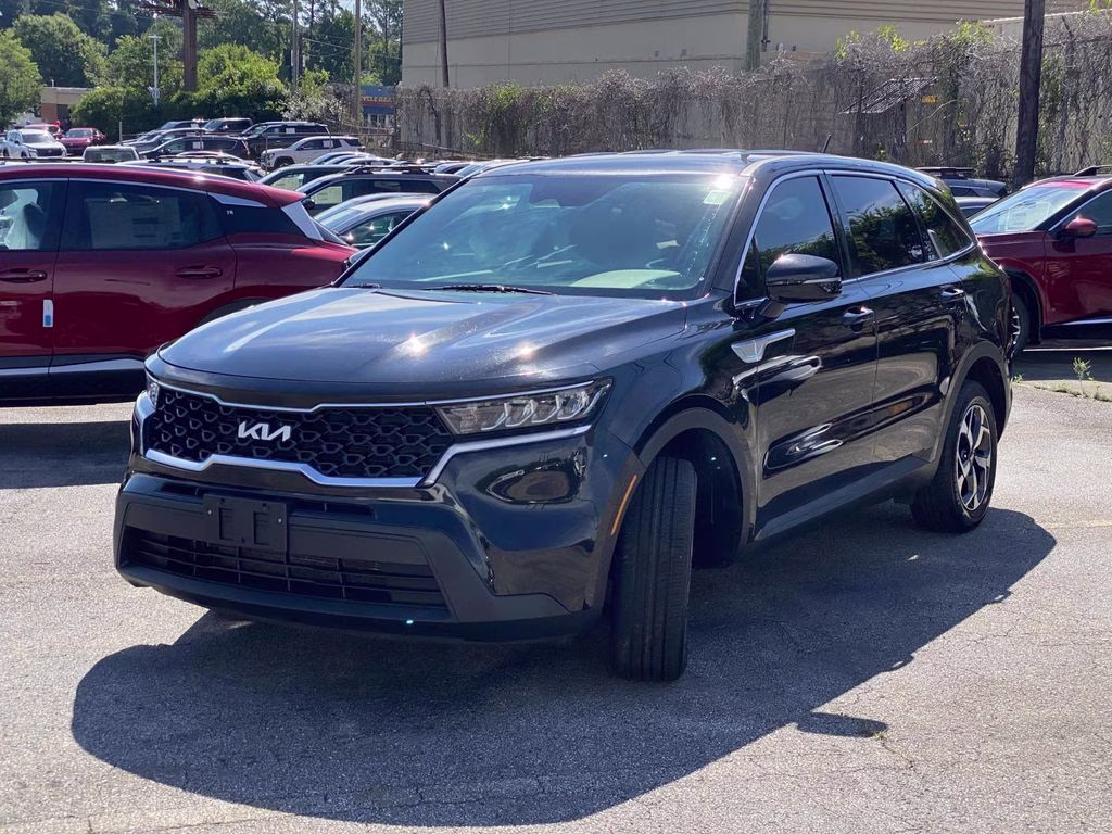 2022 Ebony Black Kia Sorento LX FWD SUV