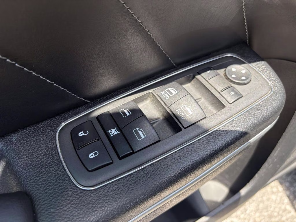 2022 Pitch Black Clearcoat Dodge Charger R/T Scat Pack RWD Sedan