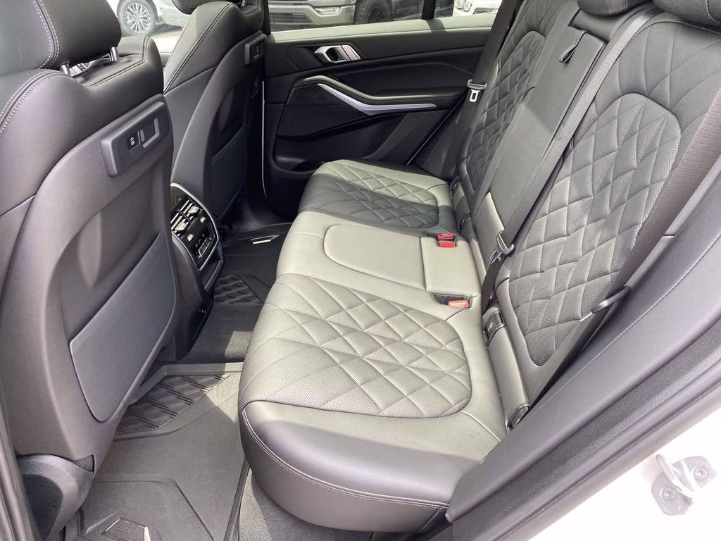 2023 Alpine White BMW X5 xDrive40i AWD SUV