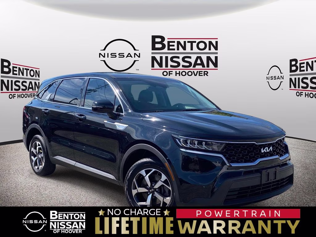 2022 Ebony Black Kia Sorento LX FWD SUV
