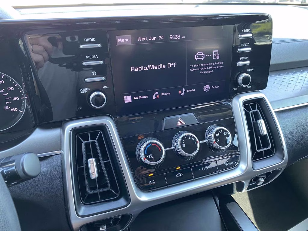 2022 Ebony Black Kia Sorento LX FWD SUV