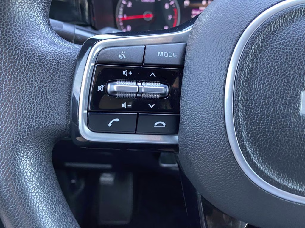 2022 Ebony Black Kia Sorento LX FWD SUV