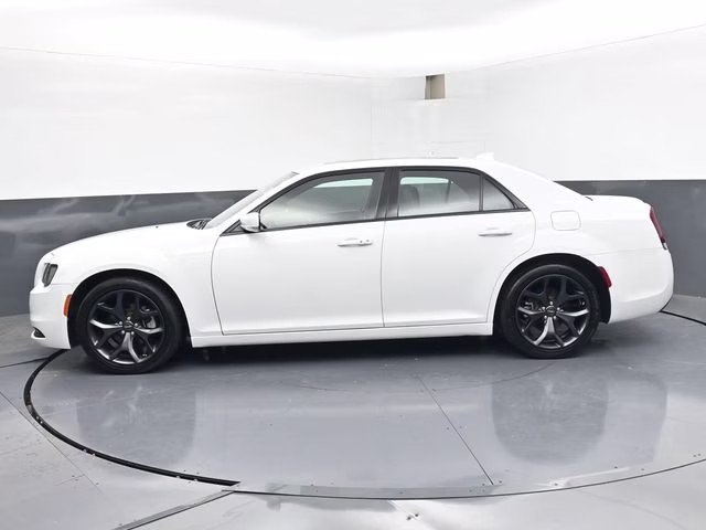 2023 Bright White Clearcoat Chrysler 300 S RWD Sedan