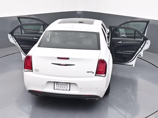 2023 Bright White Clearcoat Chrysler 300 S RWD Sedan